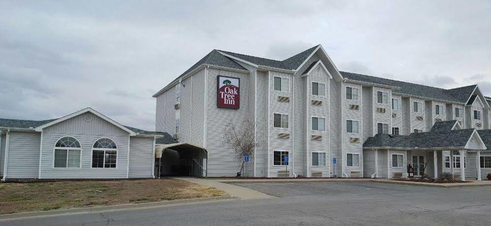 Travelodge By Wyndham Fort Scott Exterior photo